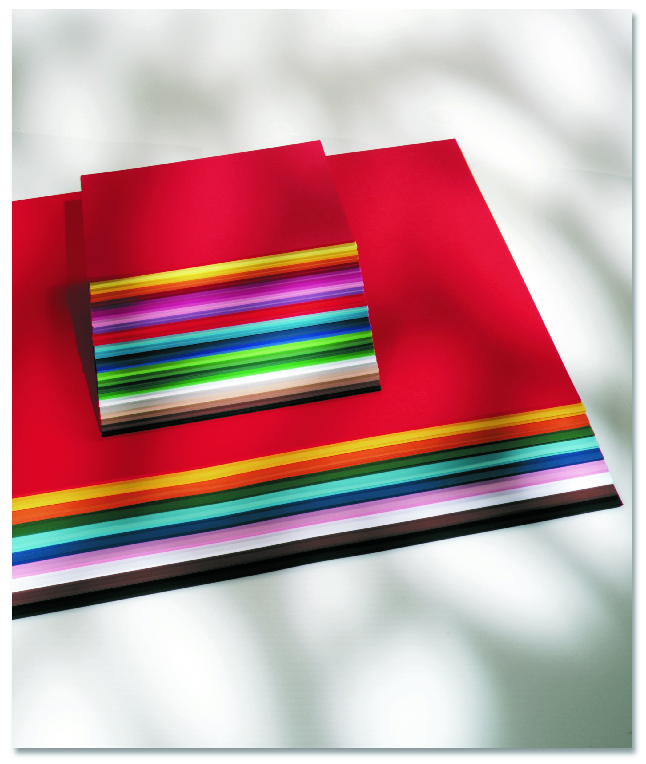 Fotokarton - farbig sortiert (50 Bögen) 50 x 70 cm